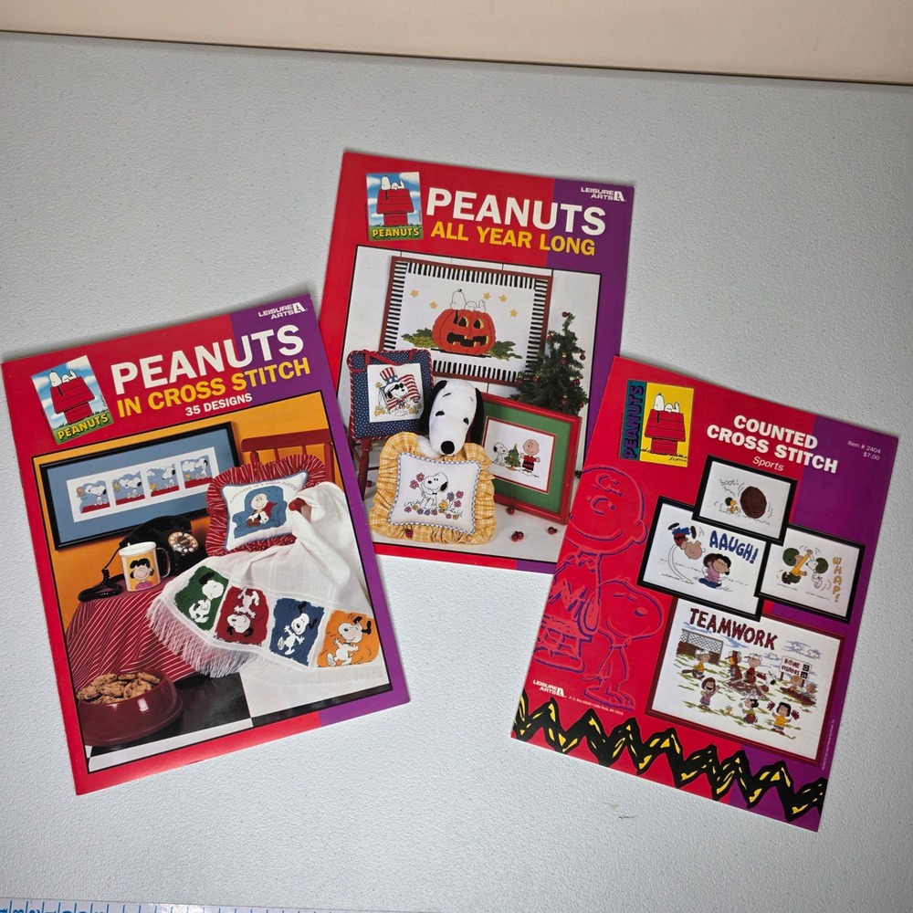 Vintage Leisure Arts Peanuts Cross Stitch Books Lot 3 Snoopy Sports‎ Holidays